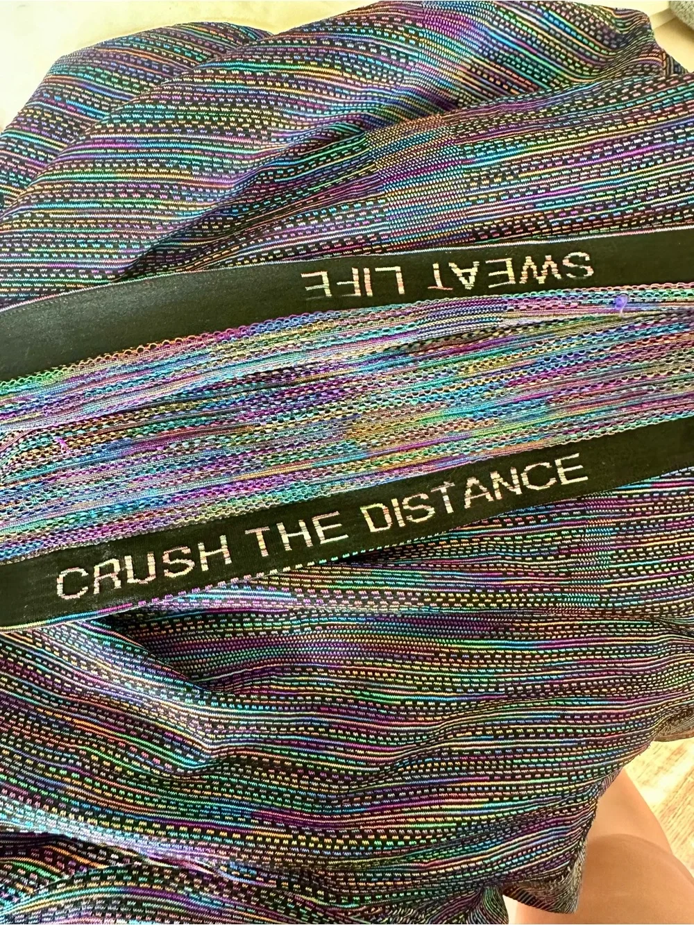 lululemon athletica black rainbow swifty